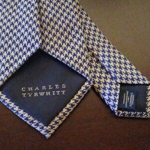 Men's Blue and White Houndstooth Tie